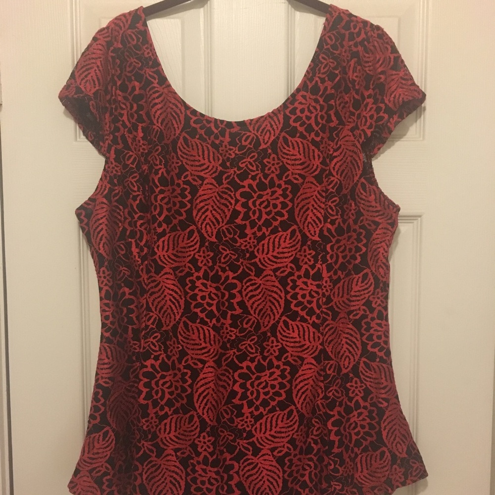Black and Red Lace Top NWT